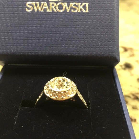 Swarovski ring - Picture 3 of 5